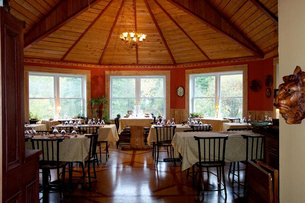 Auberge Restaurant La Mara Saint-Joseph-de-Ham-Sud Экстерьер фото
